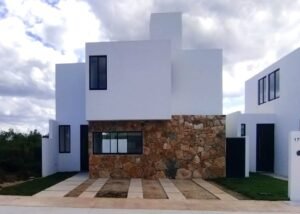 CISTA FACHADA EXTERIOR CASA EN VENTA CONKAL TAGORA
