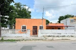 Vista fachada casa en venta m+erida Fco. I. Madero
