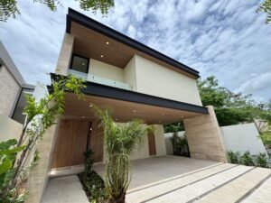 Vista fachada casa en venta Mérida
