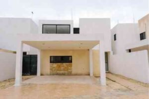 Vista fachada casa en Venta Mérida Dzityá Almena